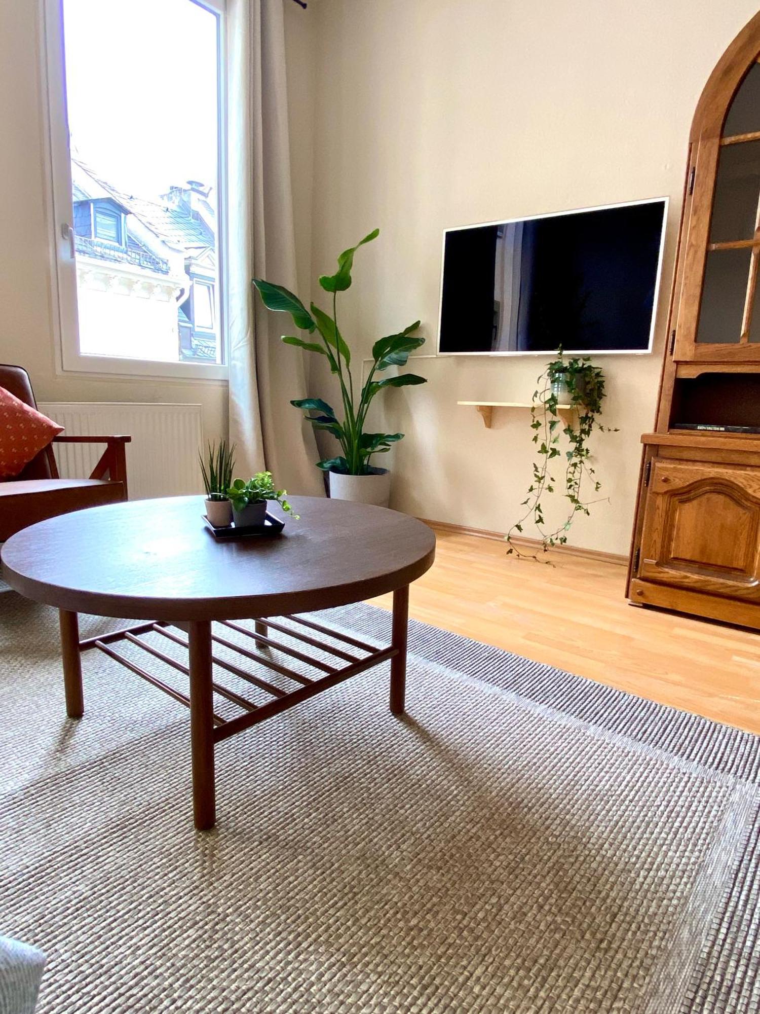 Ba Em City Apartment Wiesbaden Ngoại thất bức ảnh